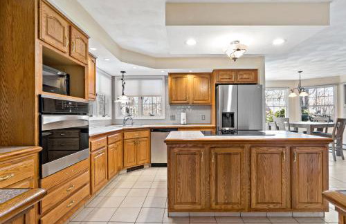 Entire Saunderstown Home with Pool - Foto 28