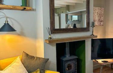 CosyCottage, Log Fire&Garden - Foto 6