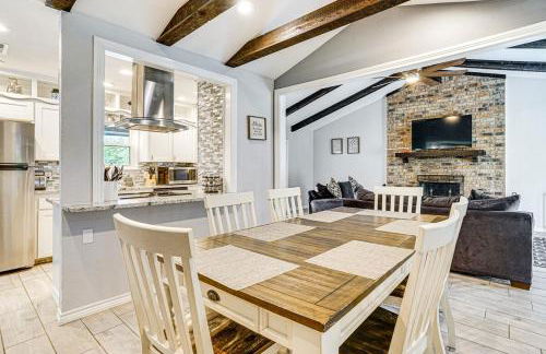 Pool, Game Room, Fast WiFi, 25 mile biking trail - Foto 10