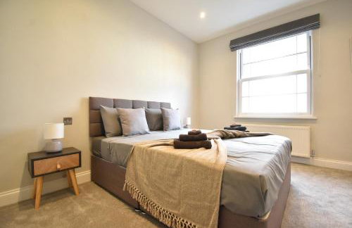 Stunning 2 bed apartment - Photo 7