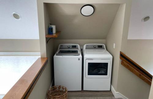 Romantic Cozy Cabin Walk to lake Hot tub Bikes Kayaks Grill - Foto 18