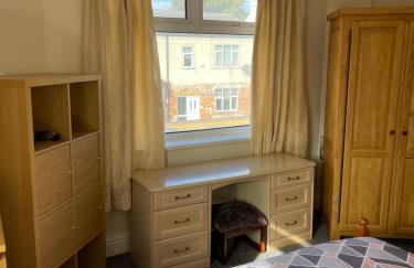 Spacious, Sleeps 18, 3 Bathrooms, Parking, Park, Mansfield - Foto 25