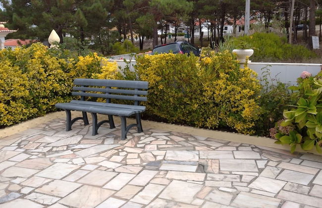 3 Bedroom Apartment in a Ground Floor of a Vila Wseparate Kitchen Living Room - Foto 34