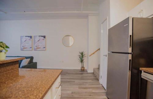 CozySuites The Block - Direct Skybridge Access #2 - Foto 25