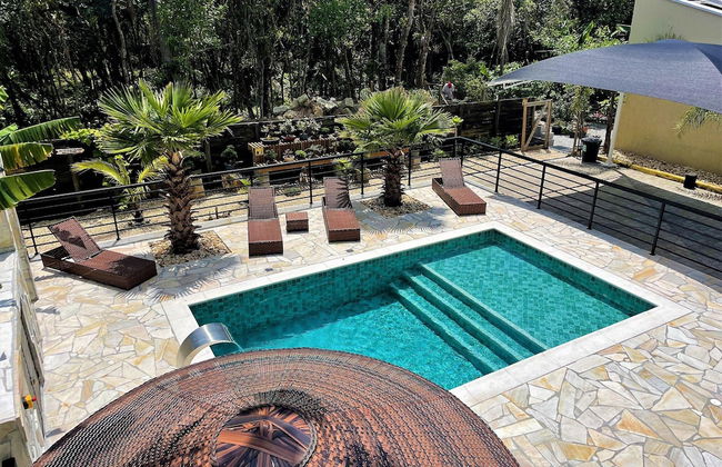 Casa Privativa com Piscina na Ferrugem - Foto 1