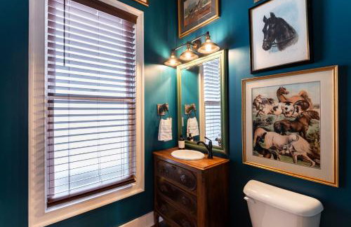 Bourbon Suites -Foodies -Bourbon -2 Living Rooms - Foto 12