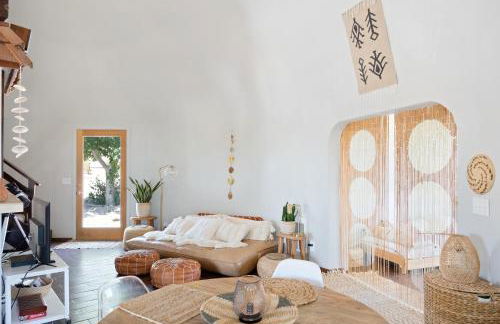 Abracadabra Dome - Come Experience the UNIQUE and Cozy! home - Foto 8