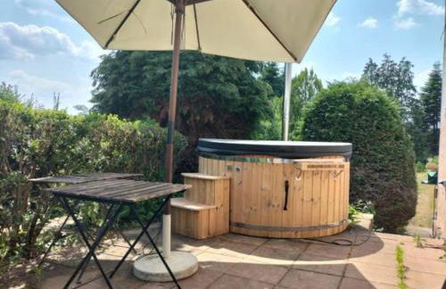 Gîte La Rose Jacuzzi Nordique - Foto 5