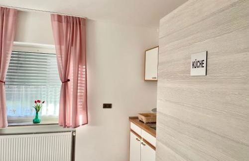 Casa Giulia 2 Zimmer nahe Gießen, Küche, Bad, WLAN, Parkplatz - Photo 3