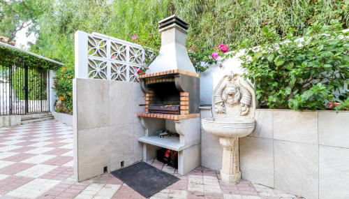 Villa Vita in Elviria, Marbella - Photo 2