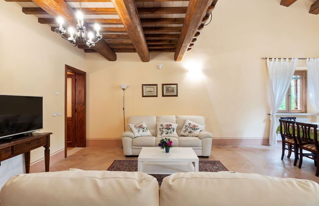 Beautiful Villa in Belforte All'isauro With Swimming Pool - Foto 42
