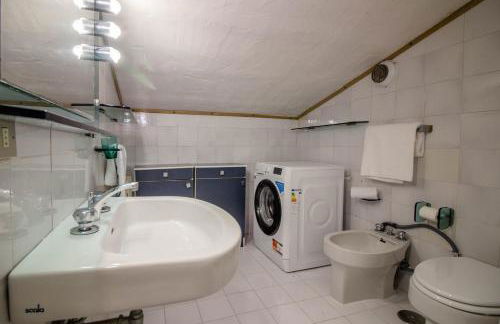 GuestHost - Dreamy Sea View with Pool - Photo 35