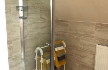 Captivating 2-bed Static Caravan on Private Land - Foto 11