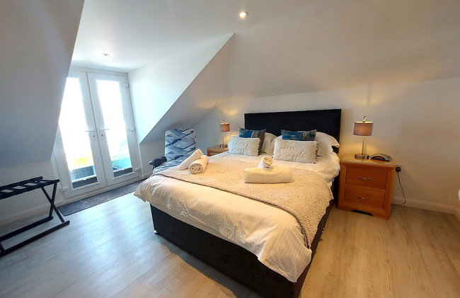 Meadow View Apartments are 2 and 3 bedroomed with private parking - Foto 59