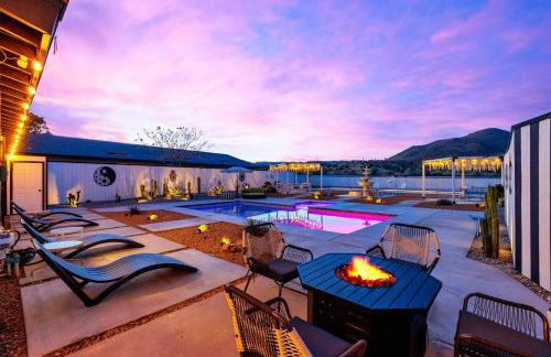 HUGE House in Joshua Tree/Yucca Valley with Pool & Hot Tub - Foto 4