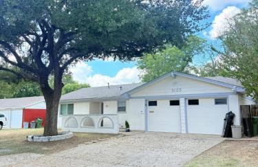 Cozy Retreat near DFW Airport - Entire Home - Foto 25