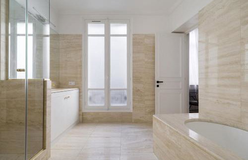 My Paris Apartments - Marbeuf - Photo 42