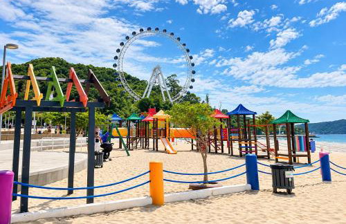 Frente Mar com Piscina, Garagem e Vista Linda - Foto 44
