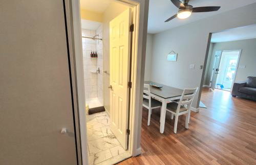 Salt Life Retreat Unit A-2BR/2BA, Heart of Margate - Foto 42