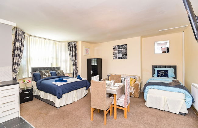 The Elm Wood Apartments - Photo 80