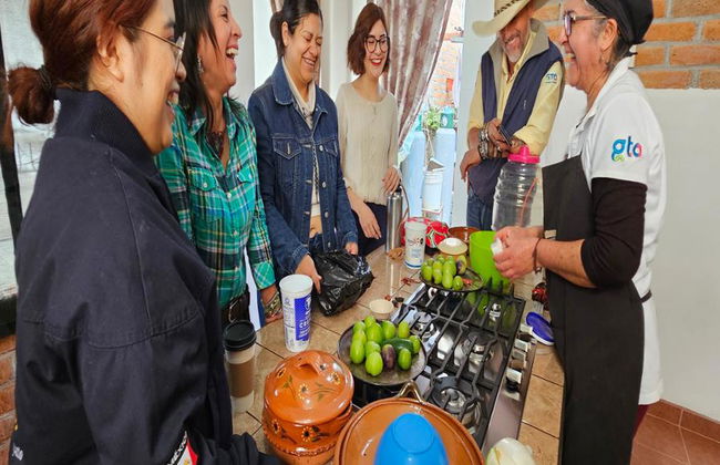 Enjoy an Amazing Country Outdoor Cooking Class - Foto 1