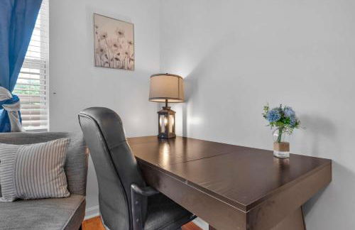 Updated University Area Home with Hot Tub Near Charlotte Your Perfect Retreat - Foto 24