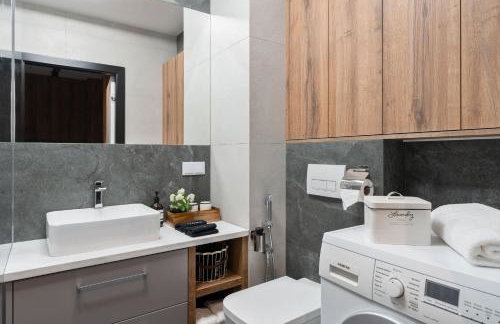 Stylish Studio in Ożarów Mazowiecki with Balcony by Noclegi Renters - Foto 4