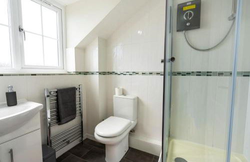 Bright & modern 4 bedroom townhouse - Foto 13