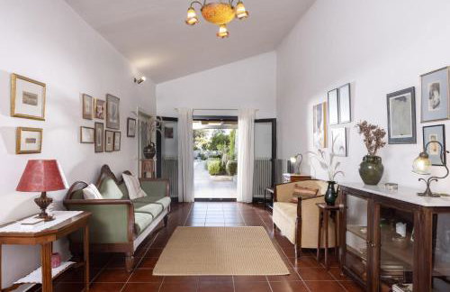 Villa Helidona With Private Pool - Photo 30