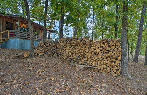 Wright City Cabin with Fire Pit and Forest Views! - Foto 23