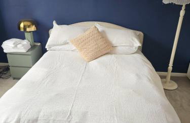 The Fox Den - Photo 1