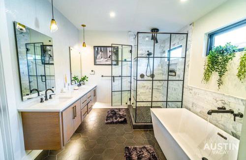 Pool 4BR 3BA Sleeps 8 w Patio Grill by Austin Vacay - Foto 24