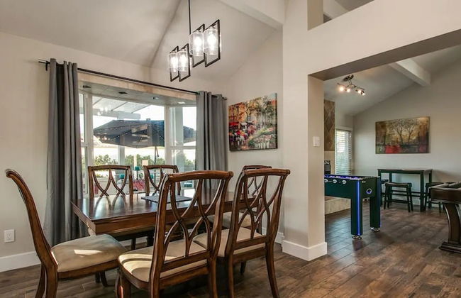 Spectacular Hilltop Home W/resort Like Backyard! - Foto 39