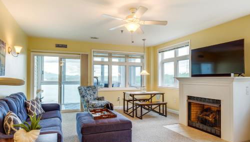 Lakefront Huddleston Condo with Community Pool - Foto 5