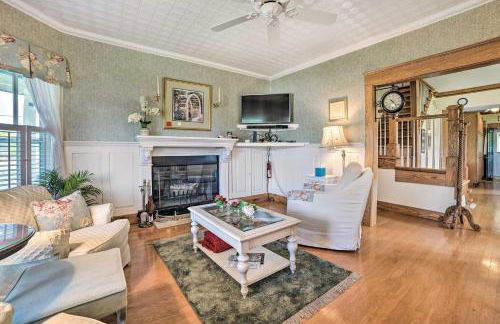 Elegant 1905 Home Steps to Torch Lake and Dtwn - Foto 3