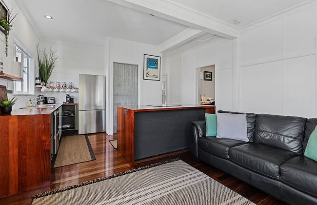 Crystal Cottage Cairns - Photo 21