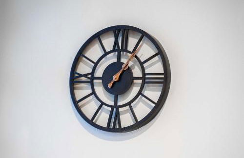 High Street Hideaway - Photo 32