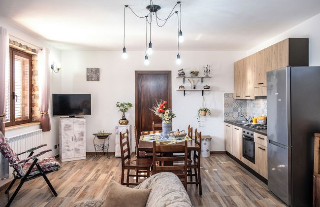 Un Posto Al Sole - Caltanissetta - Foto 8