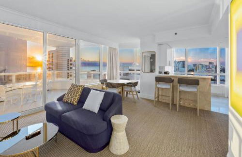 Fontainebleau Hotel Ocean View Fits 6! 1 BED/2 BA - Photo 2