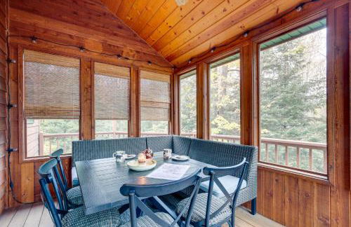 Lakefront Presque Isle Cabin with Private Dock - Foto 24