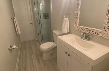 Cozy 2BR suite w Sauna - Foto 26