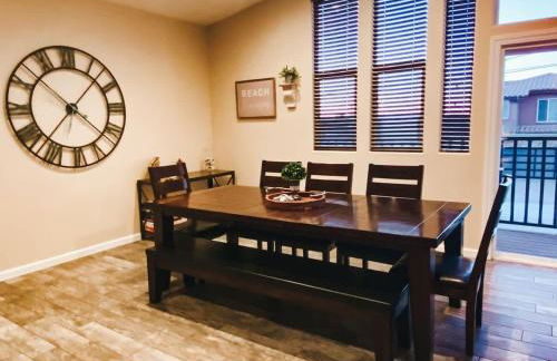 Coastal Retreat - Just Steps to the Beach - Foto 8