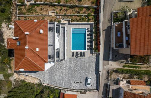 Villa Barbara & Zoran with heated swimming pool - Photo 67