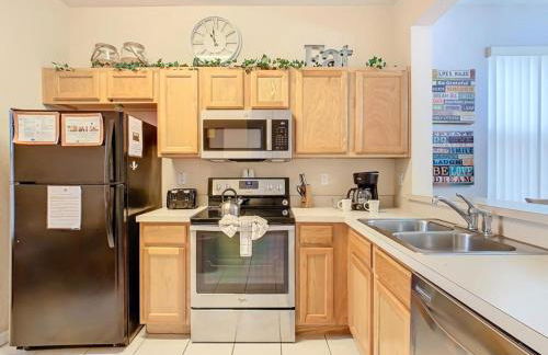 Family Getaway: 4BR Townhome by Old Town - Foto 9