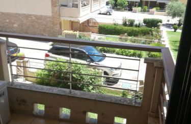 Μaisonette of 6 persons, 50 meters from the sea - Foto 8