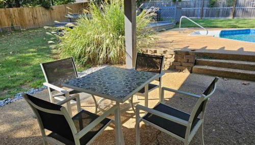 Luxury Pool with King beds Near Shops and Dining - Foto 3