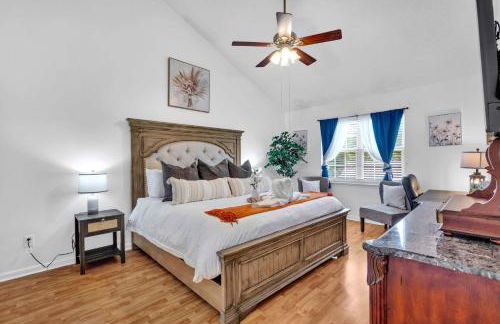 Updated University Area Home with Hot Tub Near Charlotte Your Perfect Retreat - Foto 19