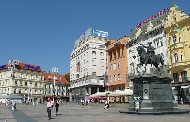 Oval Main Square Apartment - Foto 16