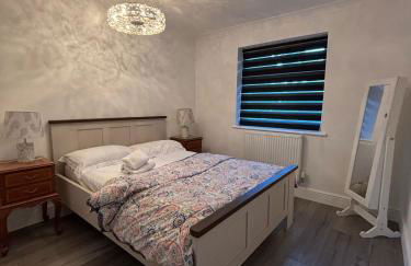 The Luxe 2BR Specious Bungalow - Garden & Parking - Foto 19