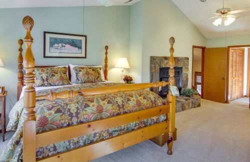 Peaceful Sapphire Cabin with Mountain Views - Foto 17